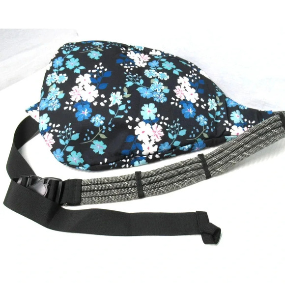 CRONE One Strap Blue Floral Sling Bag Purse Pockets Adjustable Strap - Picture 3 of 4
